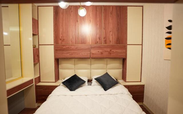 Gul Proje Express - Block B, Flat 76