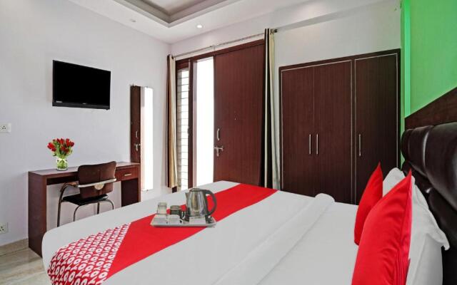 Flagship Hotel Kailash Near Iskcon Temple Noida