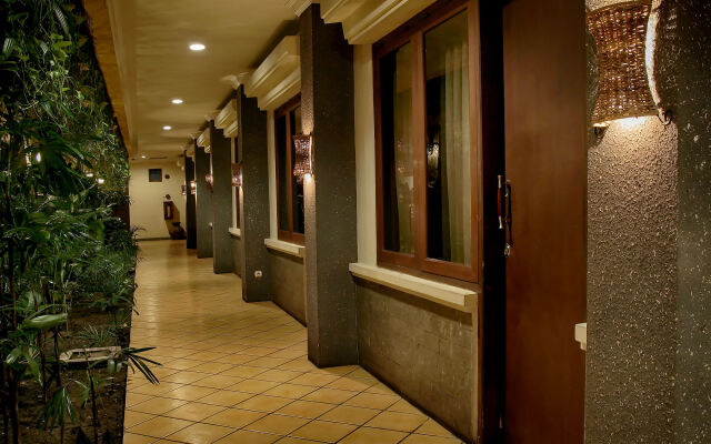 Lotus Garden Hotel