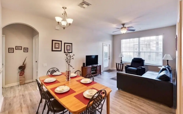 Windsor Palms-ru1084
