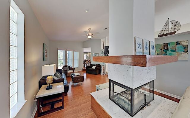 Beautiful River W/ Private Pool, Dock & Beach 3 Bedroom Home