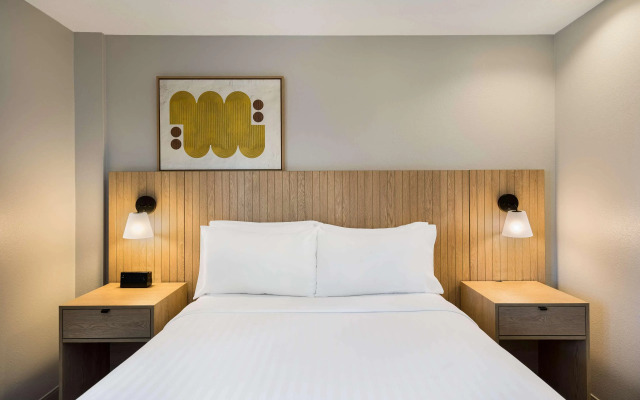 Sonesta Simply Suites Jersey City