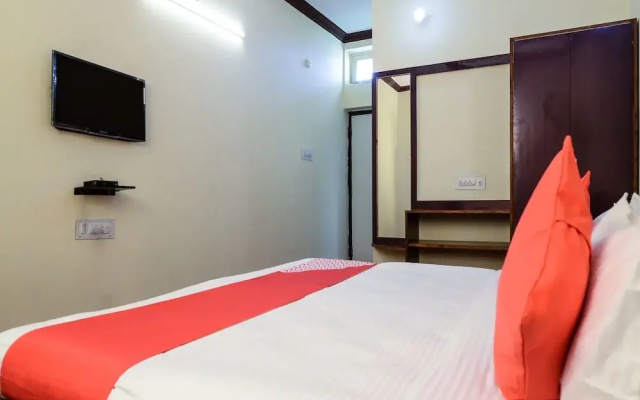 Moti Mahal Lawn By Oyo Rooms