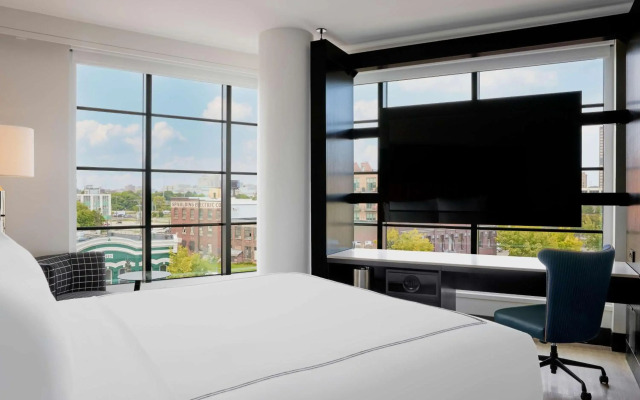 The Godfrey Detroit, Curio Collection By Hilton