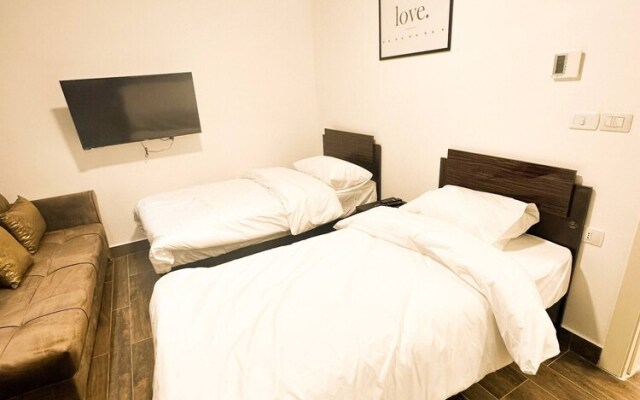 Central Apartment For Rent 24