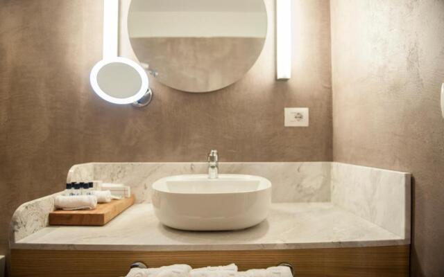 Folie Marine Beach Hotel & Club