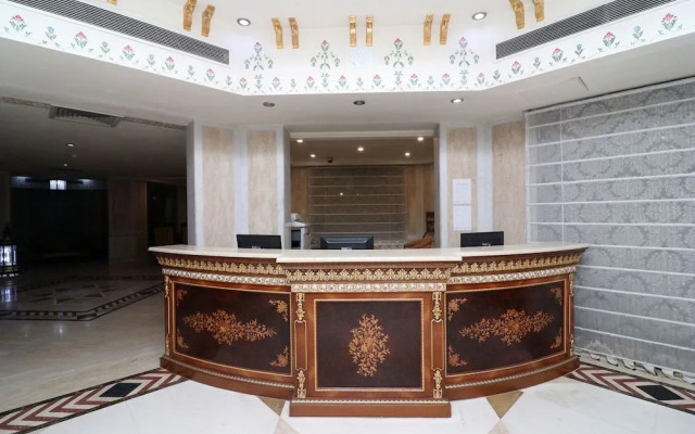 Oyo 25046 Hotel The Orient Taj