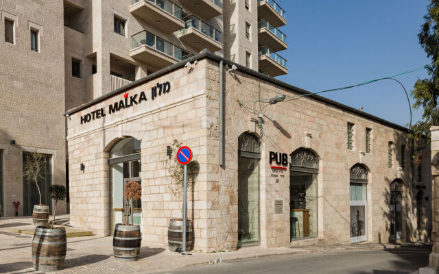 Malka Hotel