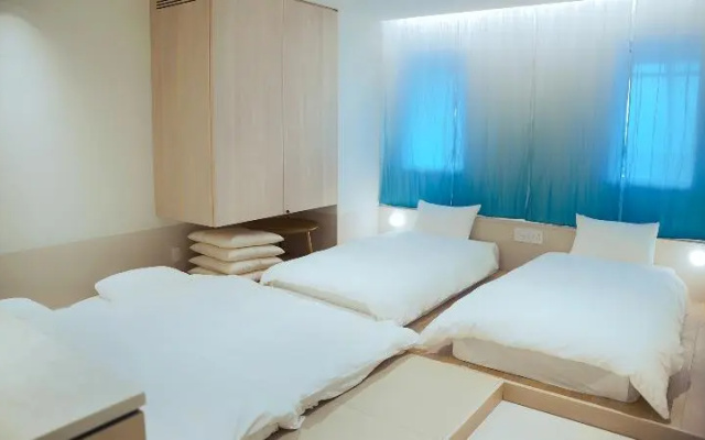Sekai Hotel Takaoka – Guest Rooms – Takaoka