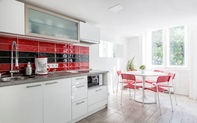 Erzsebet 52 Apartment