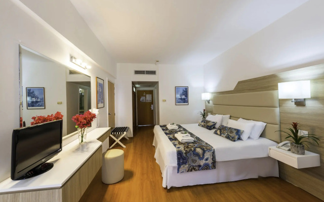 Ascos Coral Beach Hotel