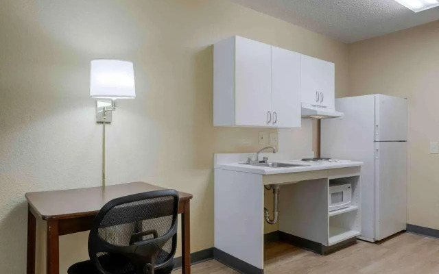 Studio Plus Akron - Copley