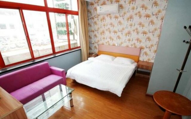 Little Free Time Internationa Hostel Qingdao