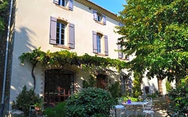 Chambres d hôtes de charme dans Mas La Souvine du 17ème, chambres climatisées