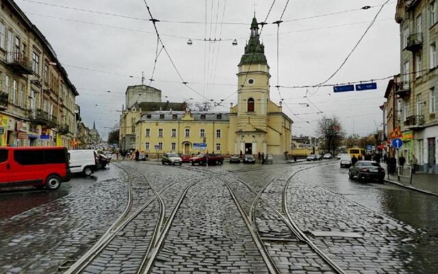 Apartament on Shevchenka St 12