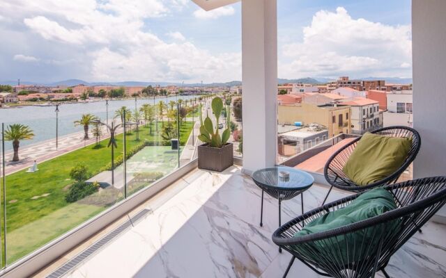 Welcomely - Deluxe Room - Amii Stewart