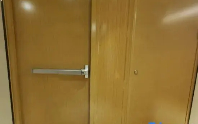 Poshtel (Canton Tower Consulate)