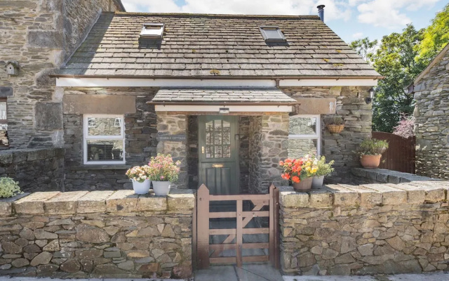 Thimble Cottage