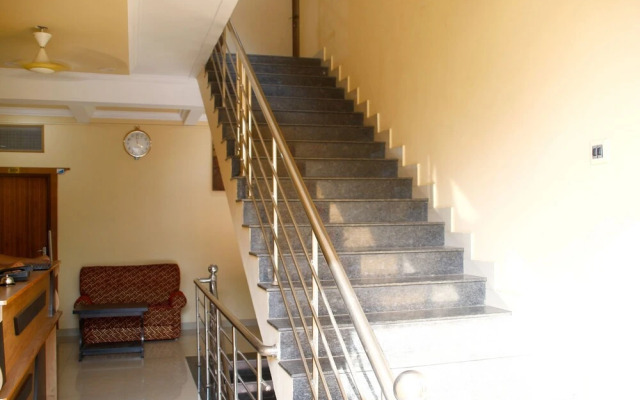 OYO 23423 Hotel Malabar Palace