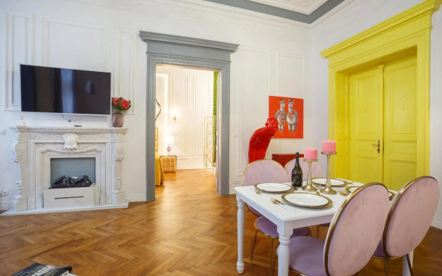 Palace Apartment by Main Station - President