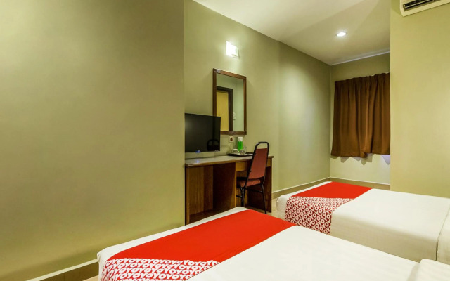 Super OYO 828 Comfort Hotel Shah Alam