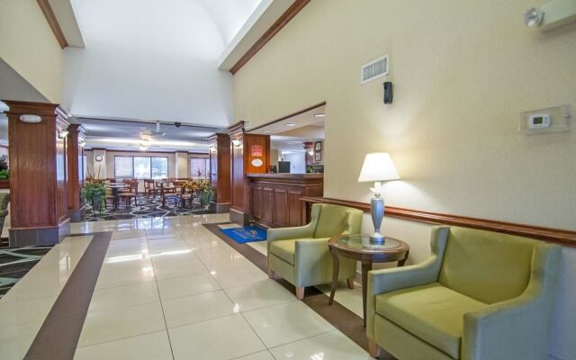 Rodeway Inn and Suites Jackson