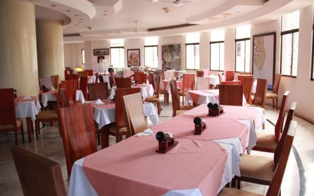 Casa Morales Hotel Internacional y Centro de Convenciones