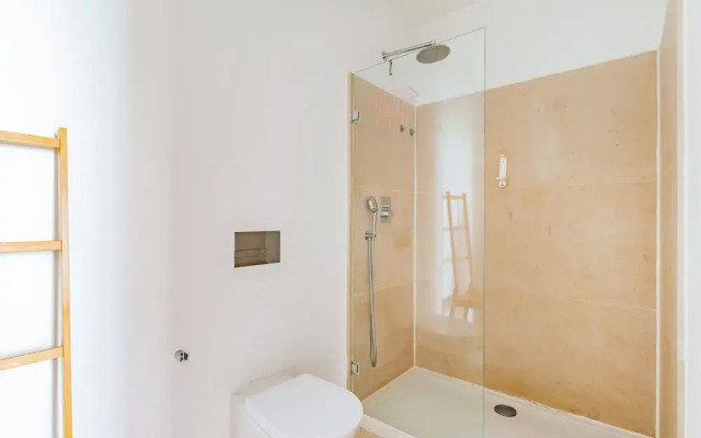 Conde 3BDR Luxury