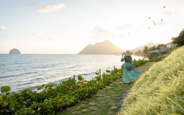Eden Roc Villas