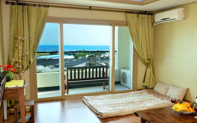 Jeju Bada Wi Olle Pension