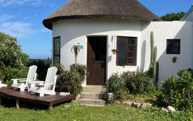 Rondawel with sea view