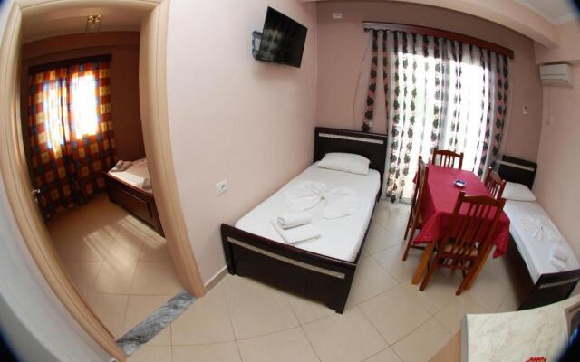 Hotel Vila Alvin & Apartments