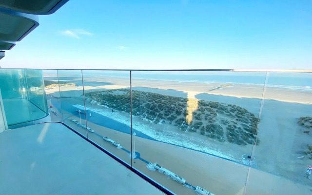 Apartment in Nieuwpoort With sea View