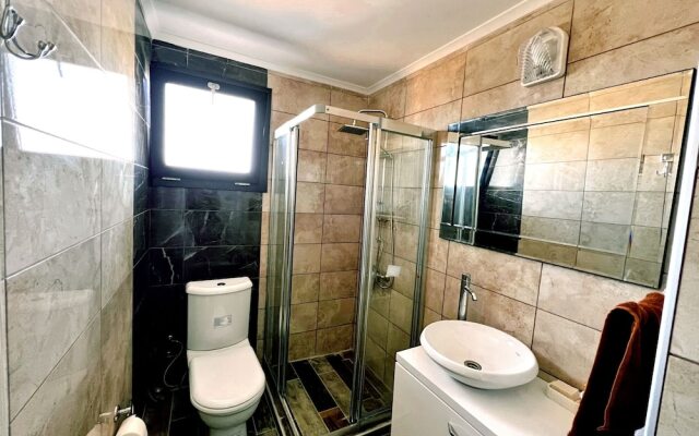 Convenient Sea View Flat in Central Kyrenia