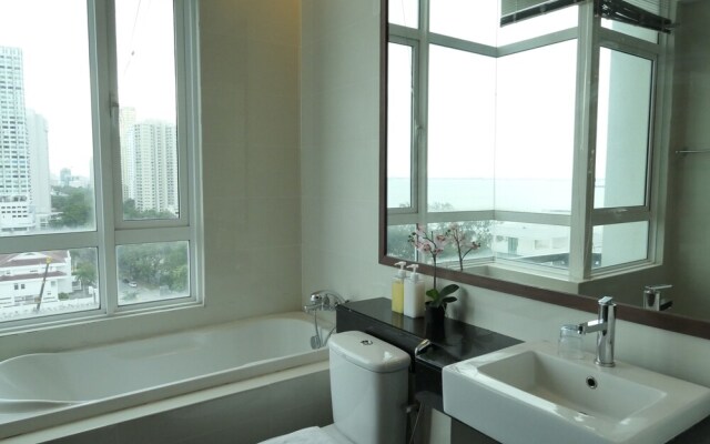 Gurney Seafront Supercondo 4b Penthouse