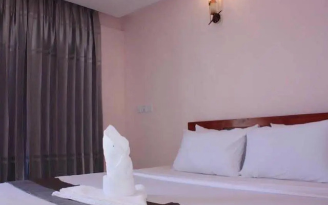 Platinum Hotel