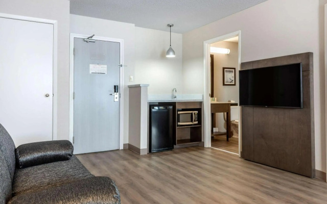 Quality Suites Quebec