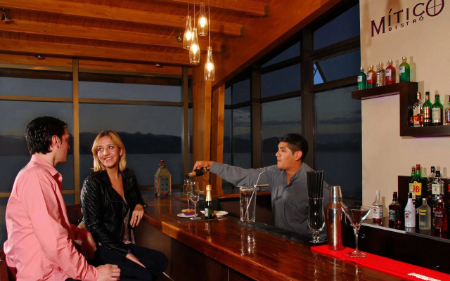 Alma del Lago Suites & Spa