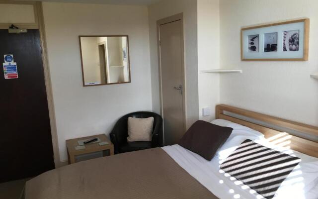 Holly Tree Guest House