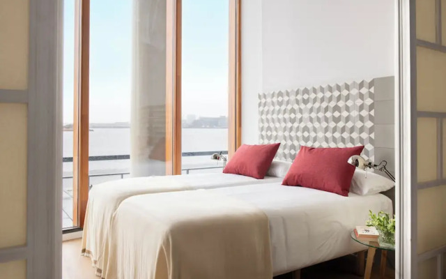 Eric Vökel Boutique Apartments - Riverfront Suites
