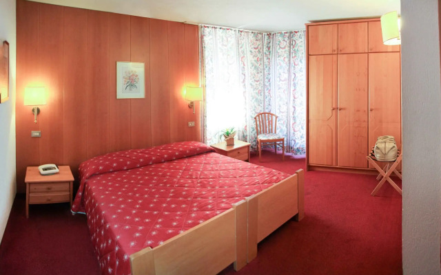 Hotel Edelweiss