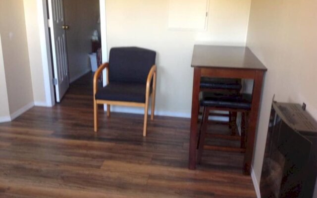 Cedars Motel