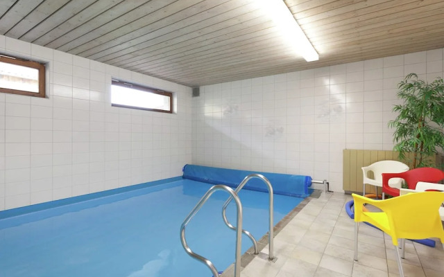 Cozy Apartment in Ruhmannsfelden With Swimming Pool