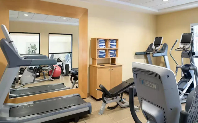 DoubleTree by Hilton Milwaukee - Brookfield