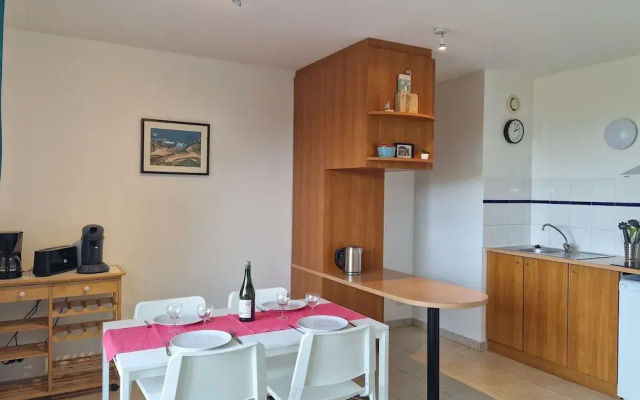 Flat With Direct Beach Access