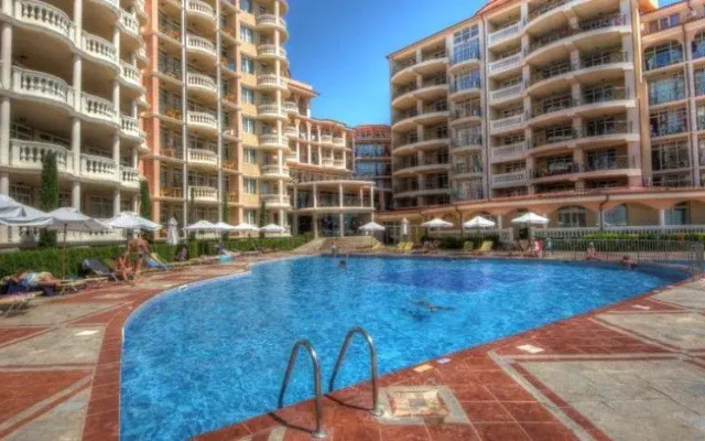 Atrium Hotel