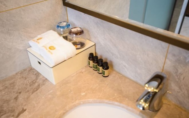 New Glory Holiday Inn – Bathroom – Zhenjiang