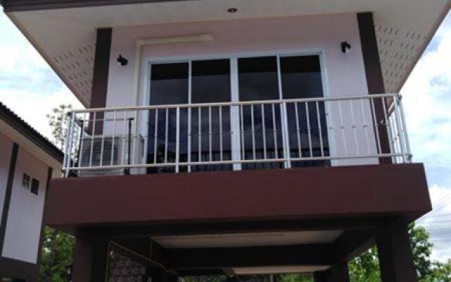 Lampang Ngeng Na Home