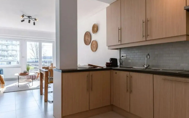 Lovely Sunny Flat Just Near the Beach and the sea