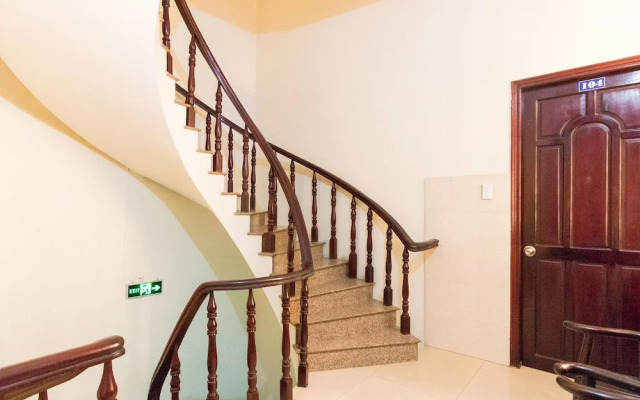 Huong Hotel by OYO Rooms